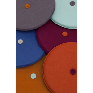Hey-SIGN Knob Kissen Rund Mit Füllung – ø 35 Cm – Walnuss 13