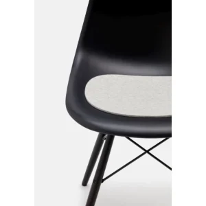 Hey-SIGN EAMES PLASTIC SIDECHAIR Sitzauflage – 4er Set – 4er Set – Größe 35×31 Cm – Hellmeliert 6