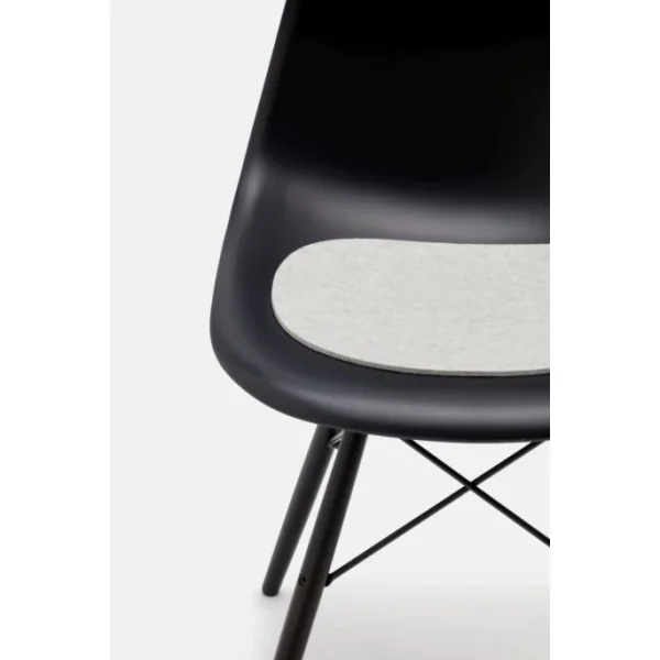 Hey-SIGN EAMES PLASTIC SIDECHAIR Sitzauflage – 4er Set – 4er Set – Größe 35×31 Cm – Iron 1
